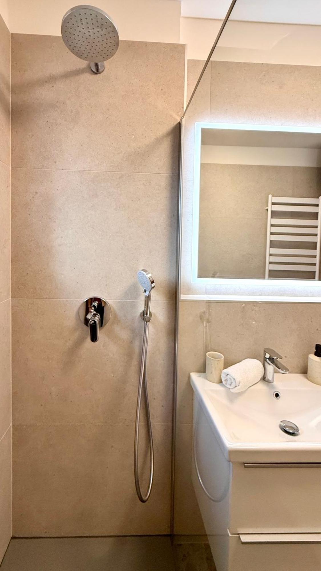 Luxurious Apartment With Private Garden 斯普利特 外观 照片